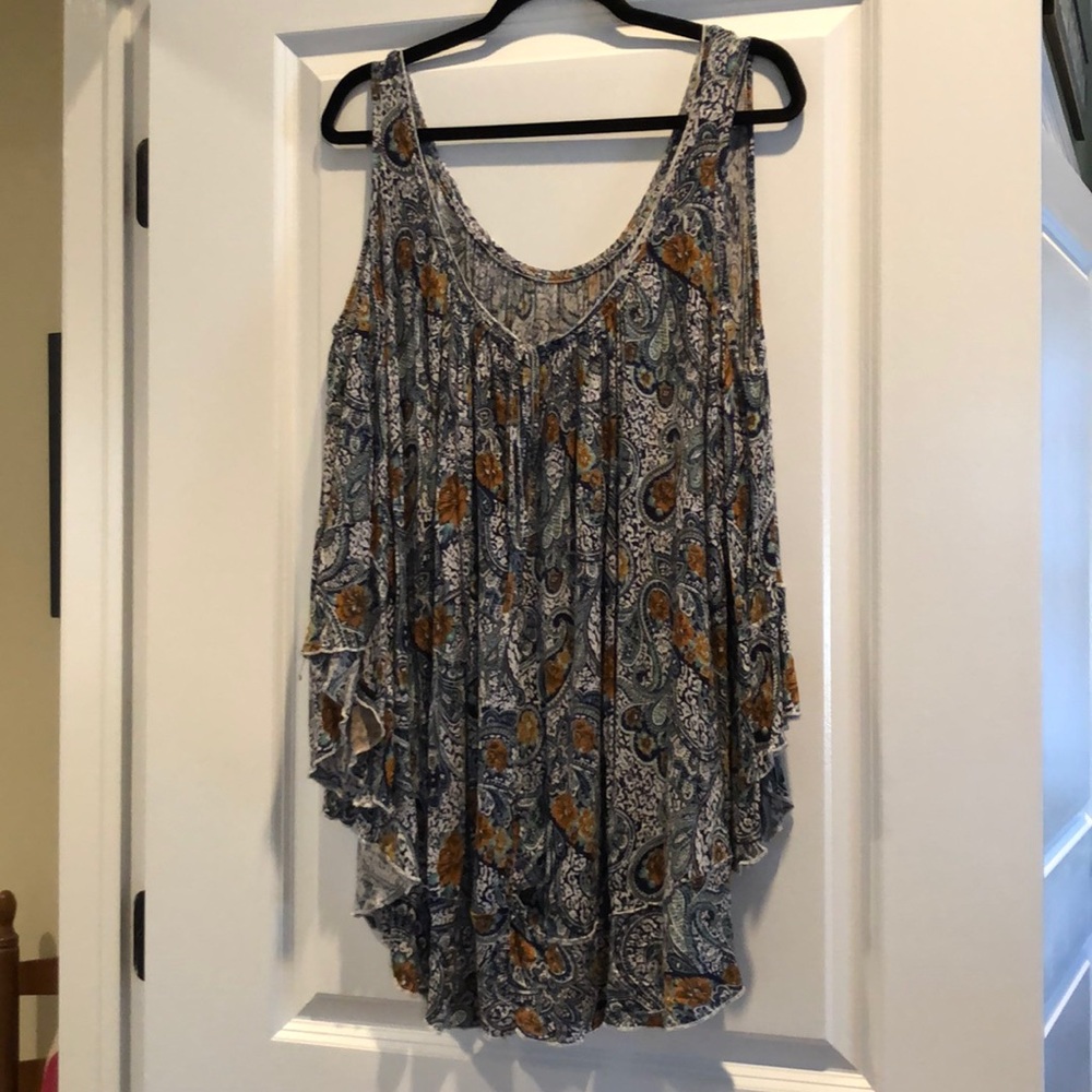 Free People Fun Top Open Shoulder 1/2 Sleeve